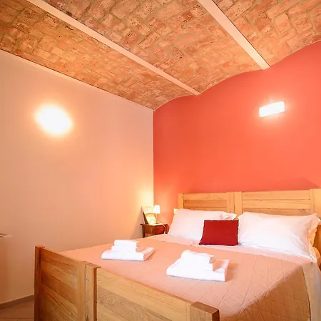 La Rosa Nel Borgo - Con Garage La Morra