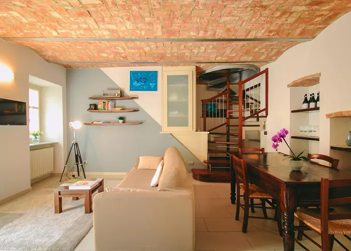 La Rosa Nel Borgo - Con Garage * La Morra